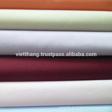 Poliéster / algodón 120 * 76 / TC45 * TC45 105 g / m2 de alta calidad de Vietnam